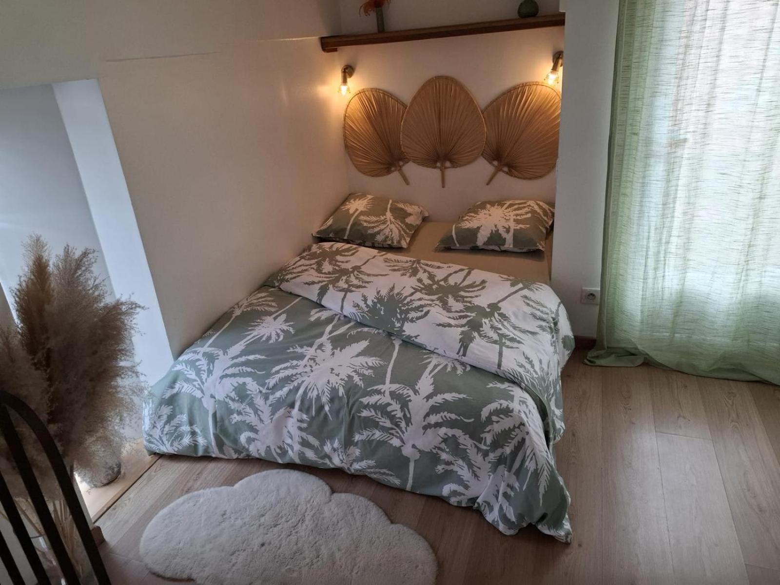 Vert Duplex - Paris Disneyland فونْتُنايْ سو بوا المظهر الخارجي الصورة